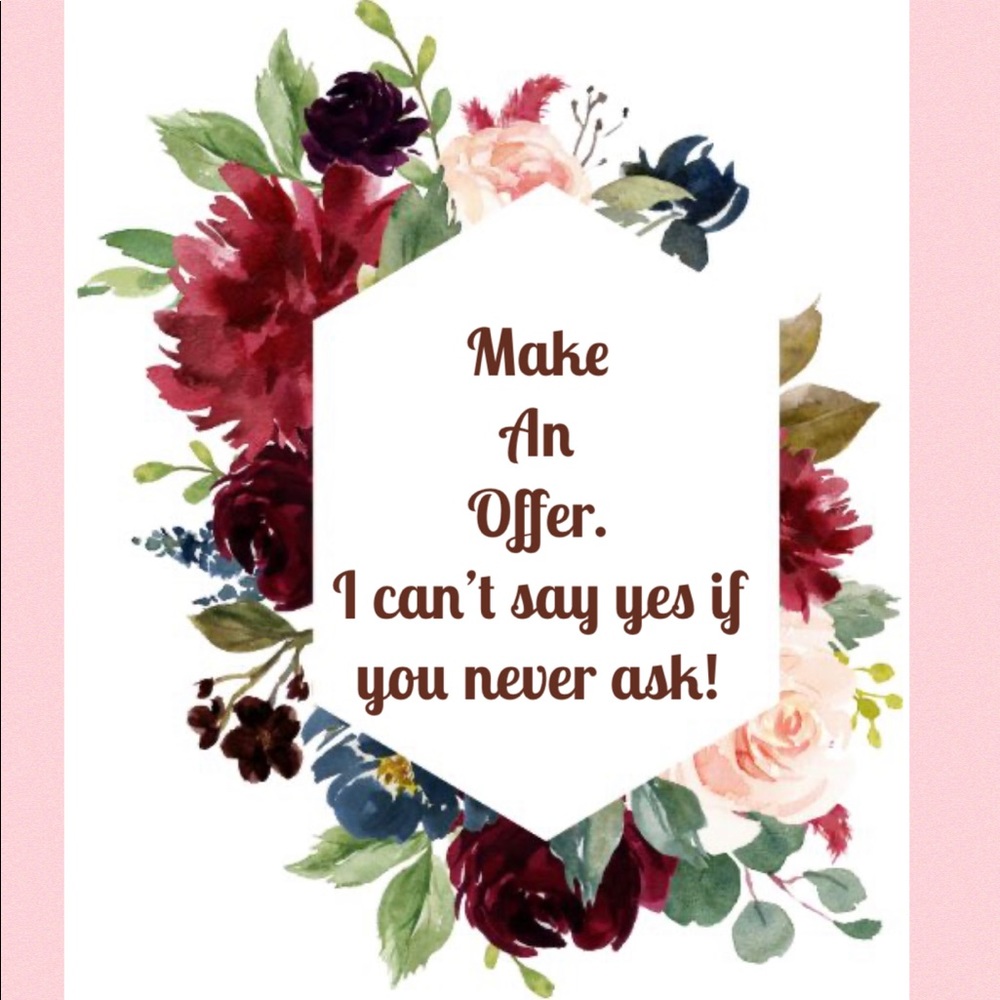 All reasonable offers considered. 🌸💓